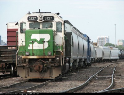 BNSF_3127_GP50_6_14_2008.JPG