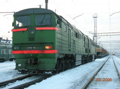 2ТЭ116-105 ст.Тагил.JPG