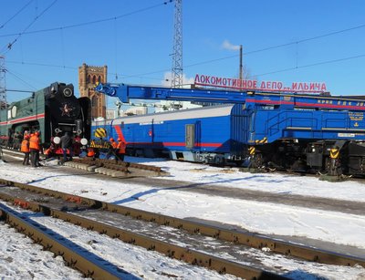 Подготовительные работы к демонтажу паровоза-памятника П36-0120 в депо имени Ильича, 1003 (1).JPG