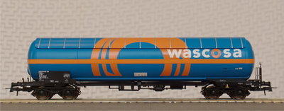 Бочка “Wascosa” для перевозки топлива (Roco 66467).