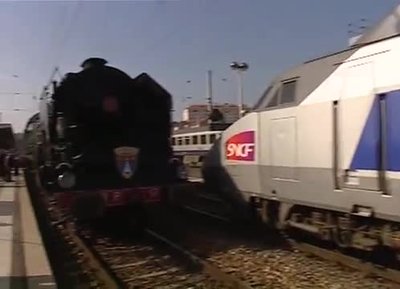 Слева - горячий 241Р, справа - TGV PSE (бывший оранжевый) в Безансоне